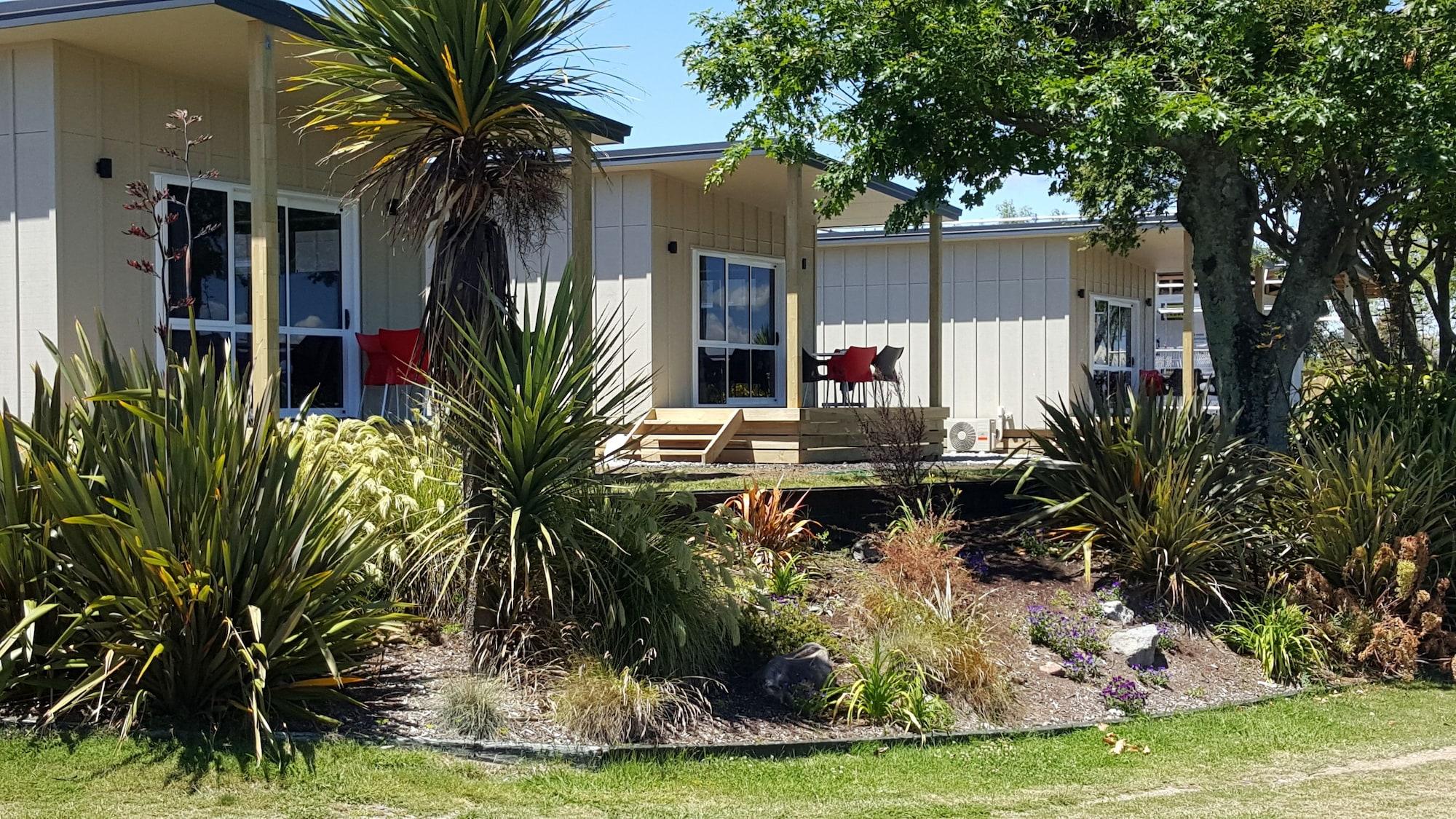 陶波德布雷思汽车旅馆酒店 外观 照片 Holiday homes at Lake Waikare